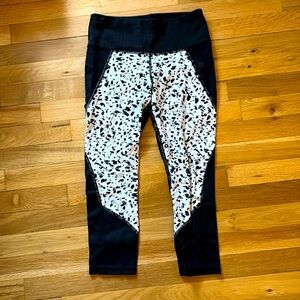 Athleta Black & White Crop